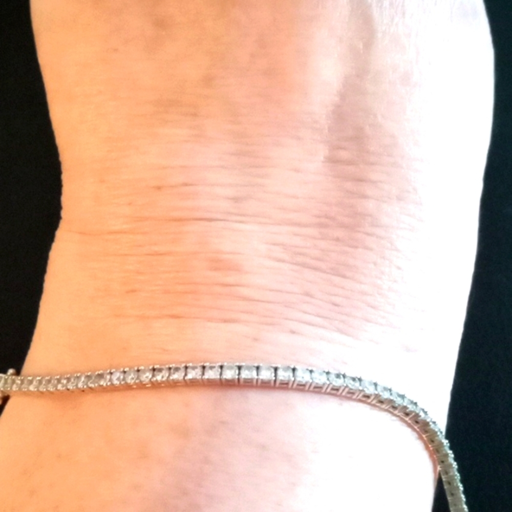 .925 STERLING SILVER TENNIS BRACELET